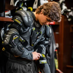 Bauer Supreme MACH Elbow Junior -Crows Sports Hockey MACH SR ELBOW 1946x 92b077bc 738e 4272 bccb 5d36136a4dce