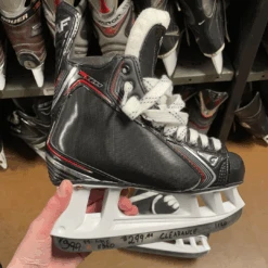 Graf PeakSpeed 7700 Player Hockey Skates Junior -Crows Sports Hockey image 7cfc4ba9 ae17 4664 a8c1 de7eab96a5d9